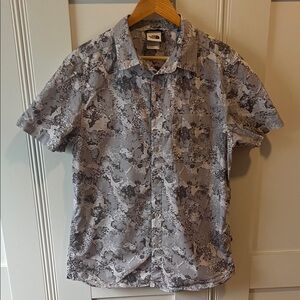 The North Face Men's Short Sleeve Baytrail Gray Shirt